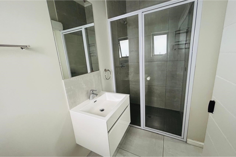 2 Bedroom Property for Sale in Aan de Wijnlanden Western Cape